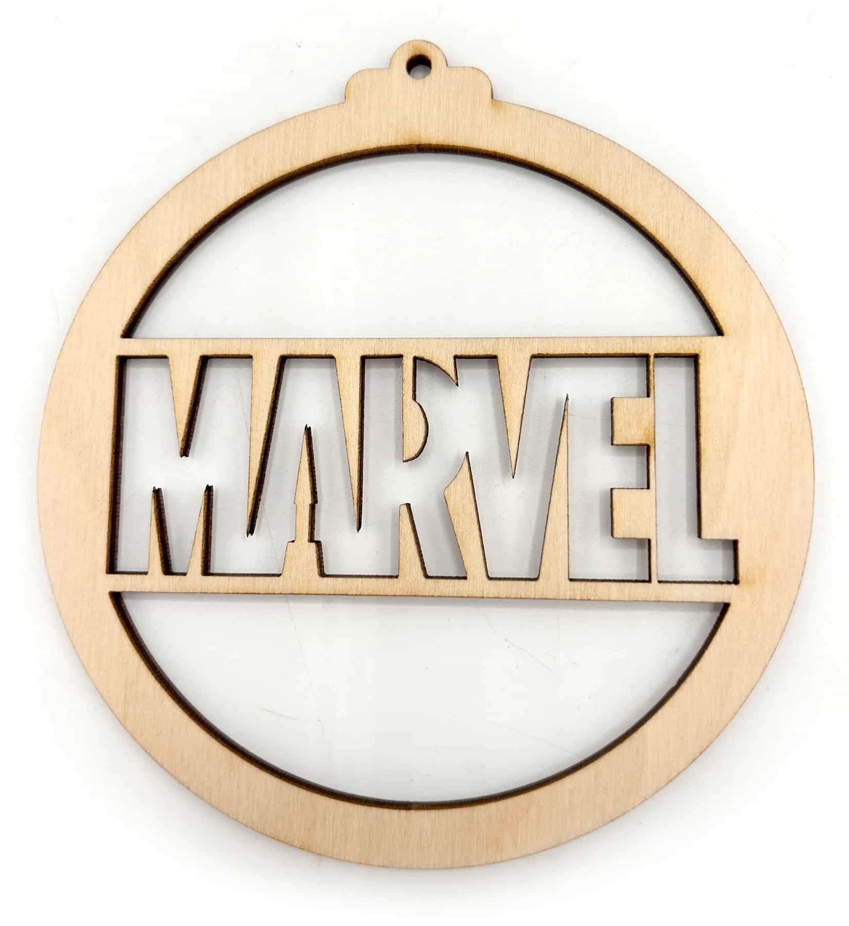 Drevená vianočná ozdoba – MARVEL 4