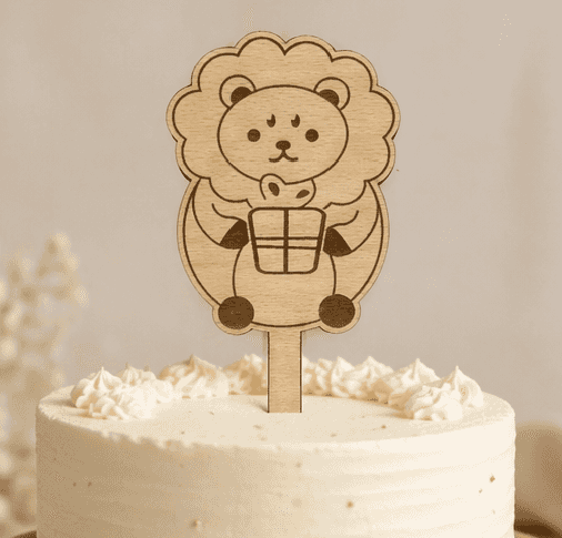 Drewniany topper na tort – lew