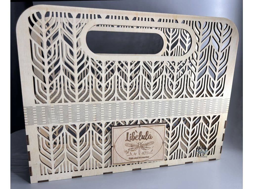 Wooden Gift Basket – Feathers