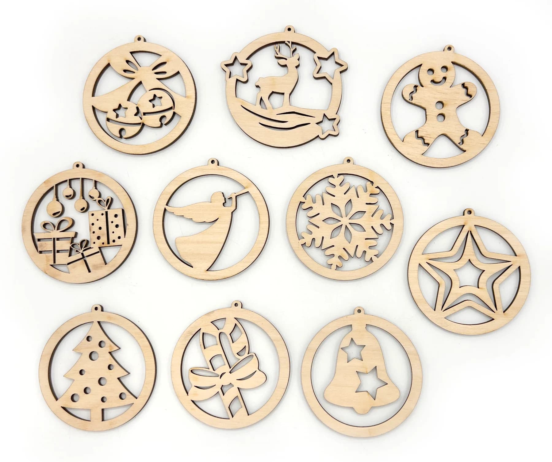 Wooden Christmas Ornament – Festive Motif 23