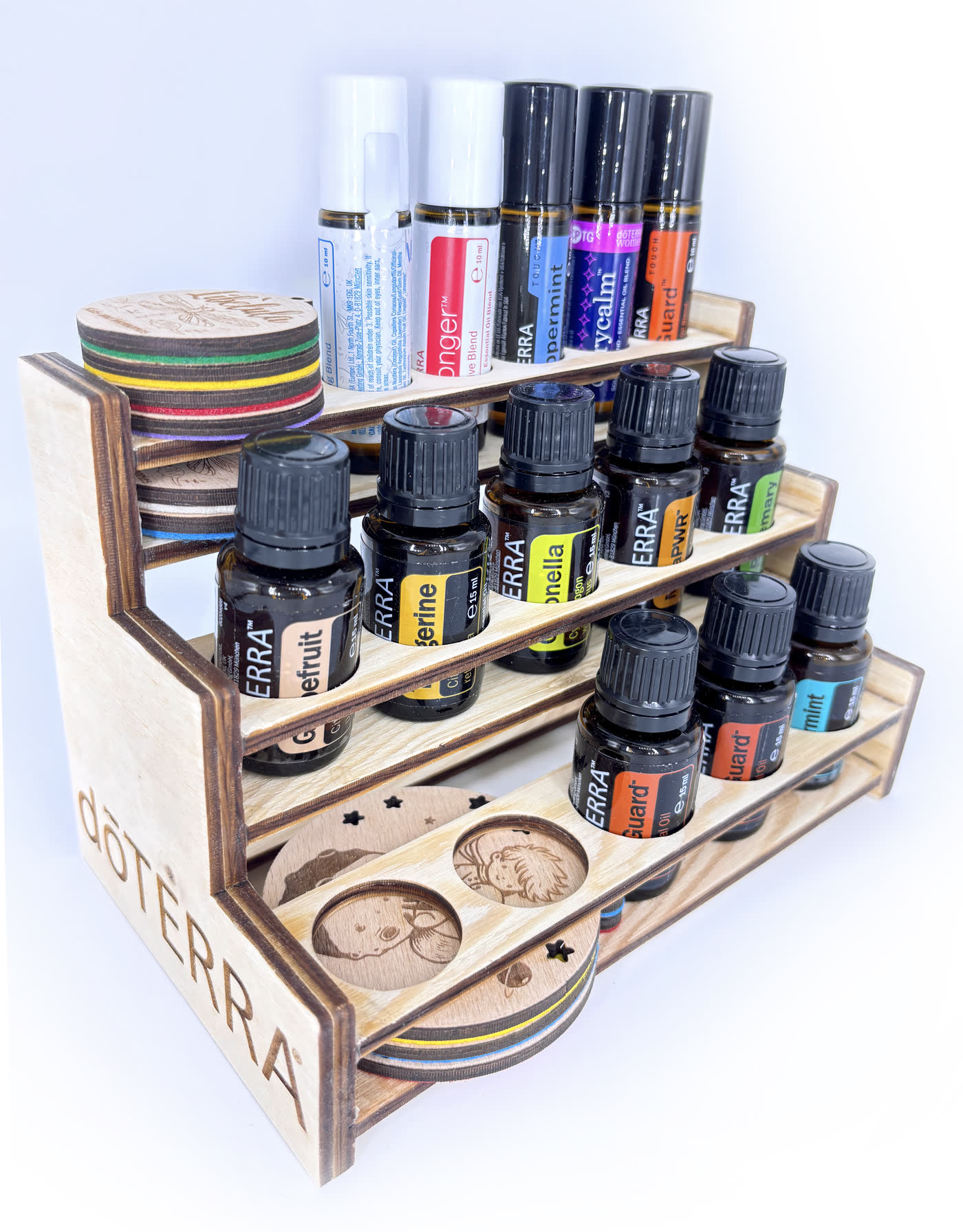 The stepped rack seen from the side, showing how each tier sits higher than the one in front